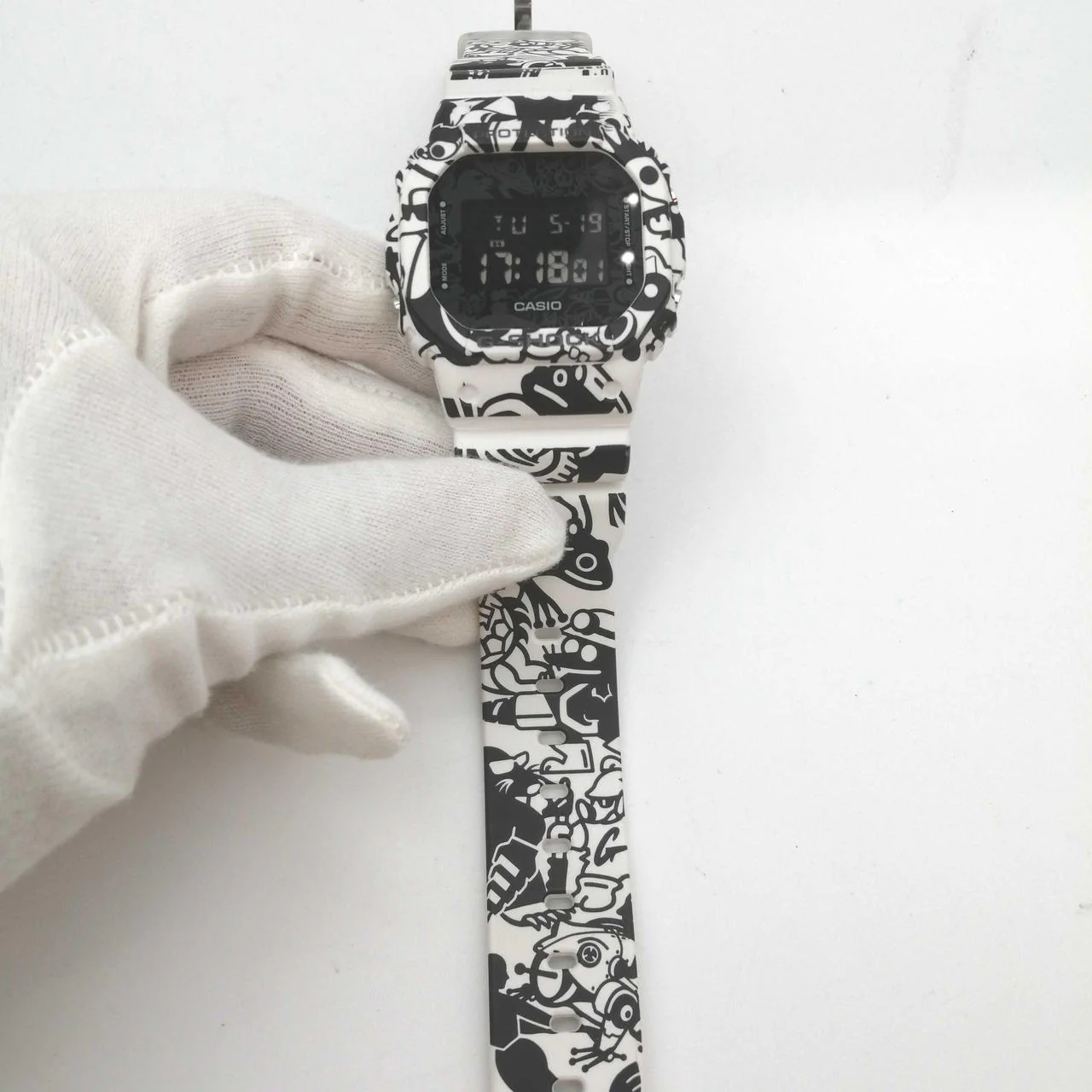 CASIO G-SHOCK DW-5600GU - Image 4
