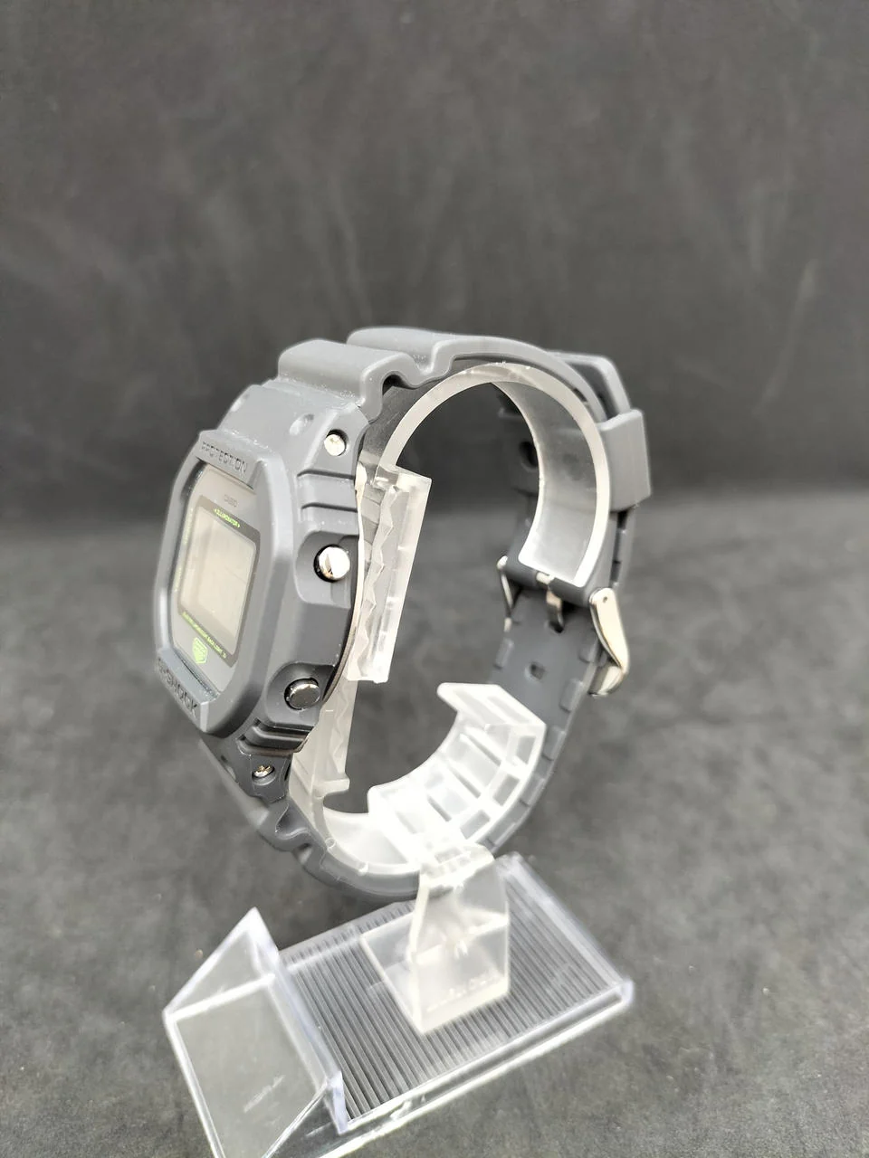 CASIO G-SHOCK DW-5600MNT - Image 2