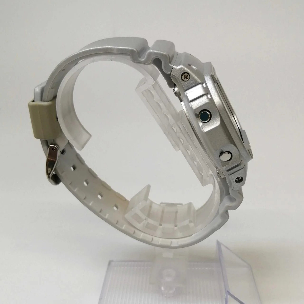 CASIO G-SHOCK DW-5600SG - Image 5