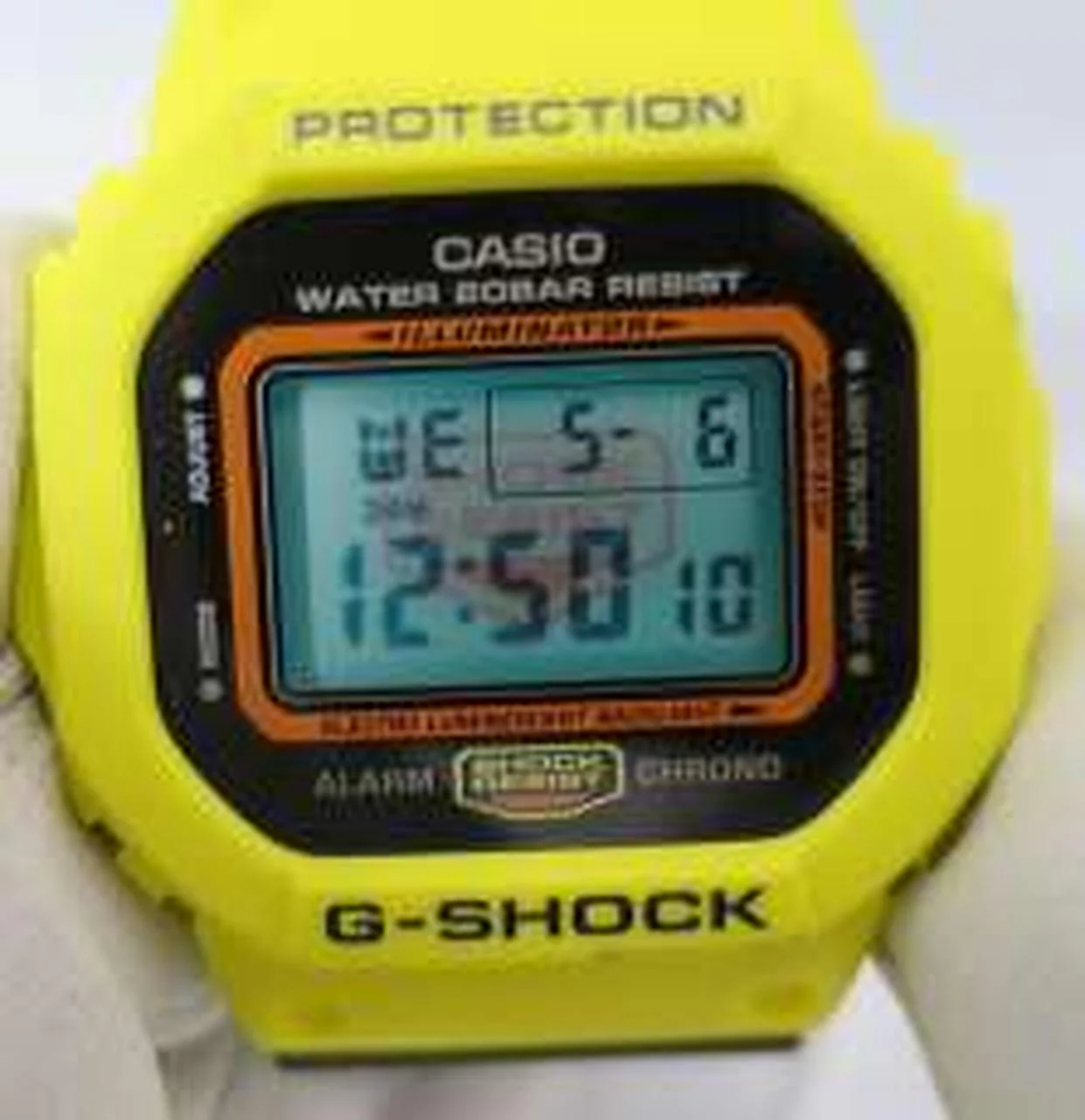 CASIO G-SHOCK DW-5600TB - Image 3