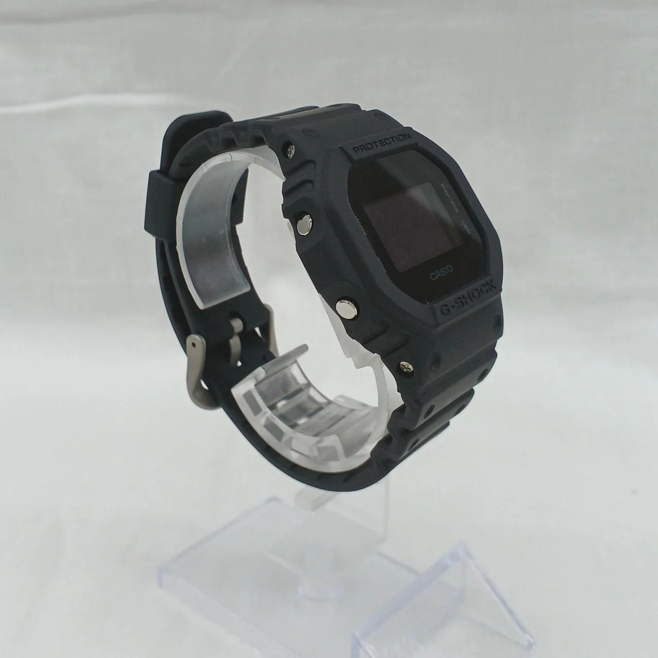 CASIO G-SHOCK DW-5600UBB - Image 4