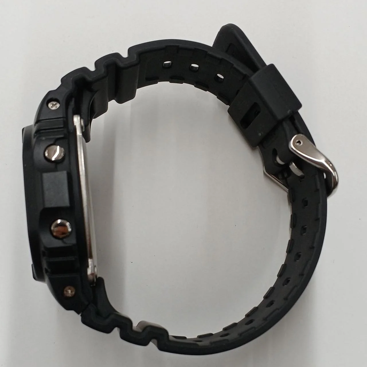 CASIO G-SHOCK DW-5600UE - Image 4