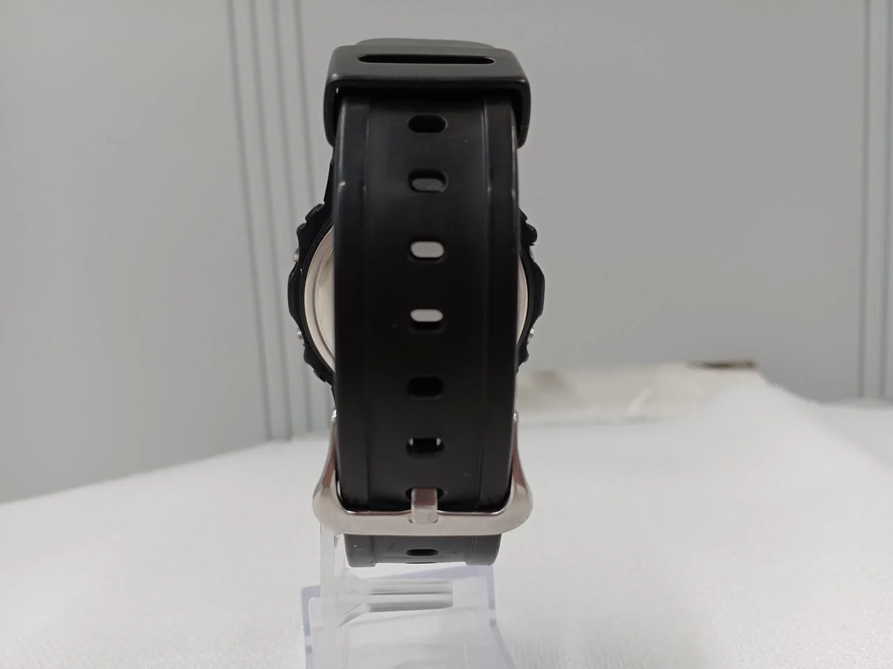 CASIO G-SHOCK DW-5600UE-1JF - Image 4