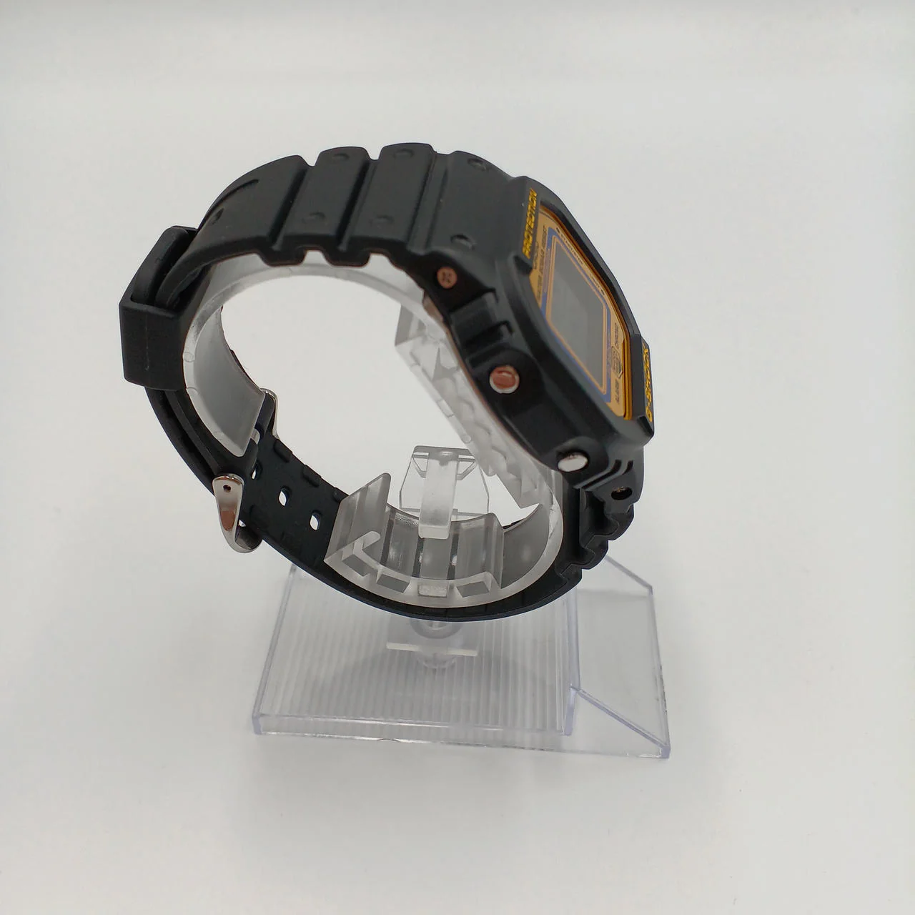 CASIO G-SHOCK DW-5600UE - Image 5