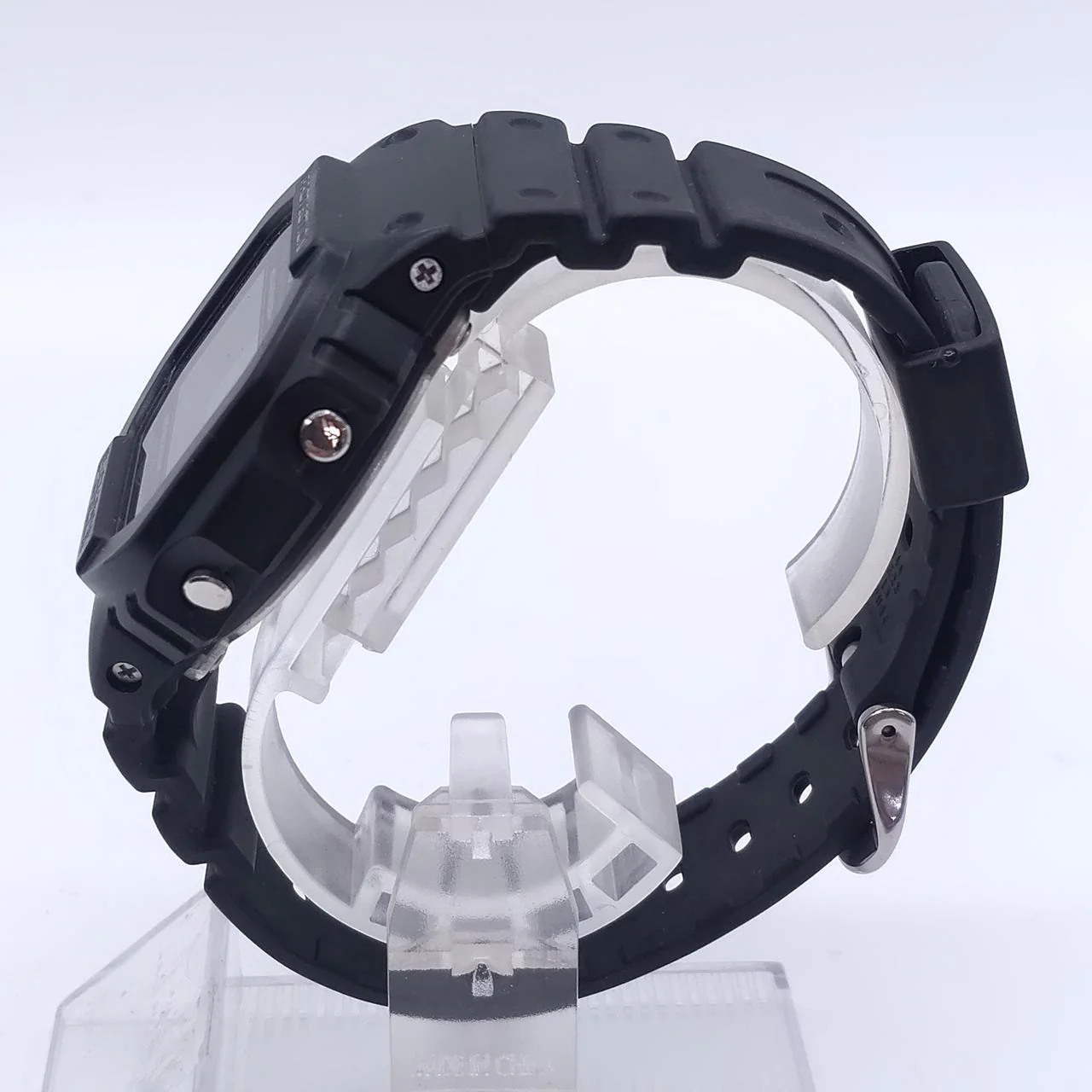 CASIO G-SHOCK DW-5600UE - Image 3