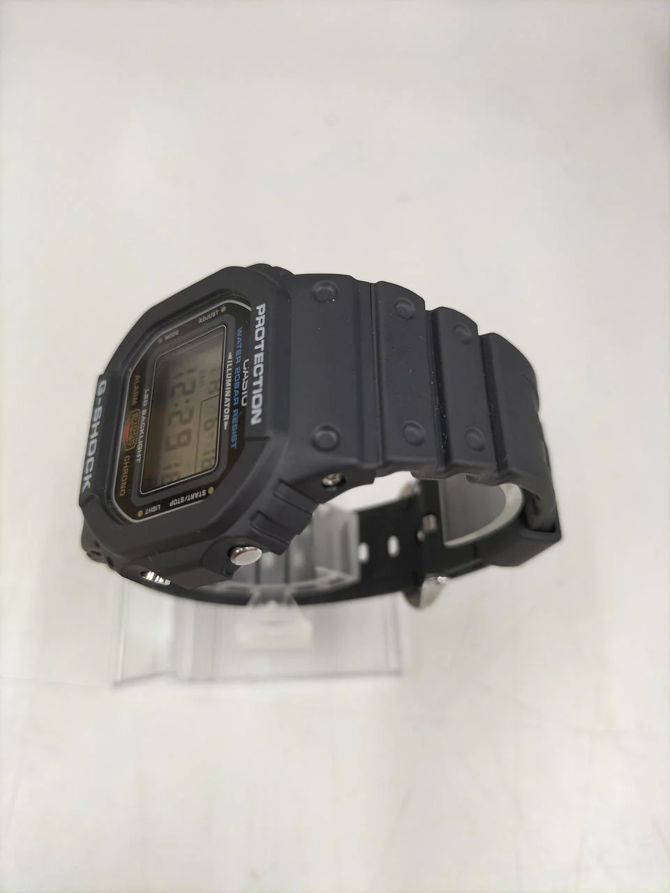 CASIO G-SHOCK DW-5600UE - Image 3