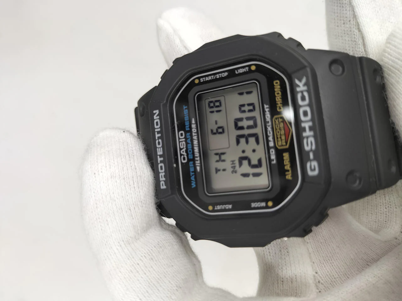 CASIO G-SHOCK DW-5600UE - Image 8