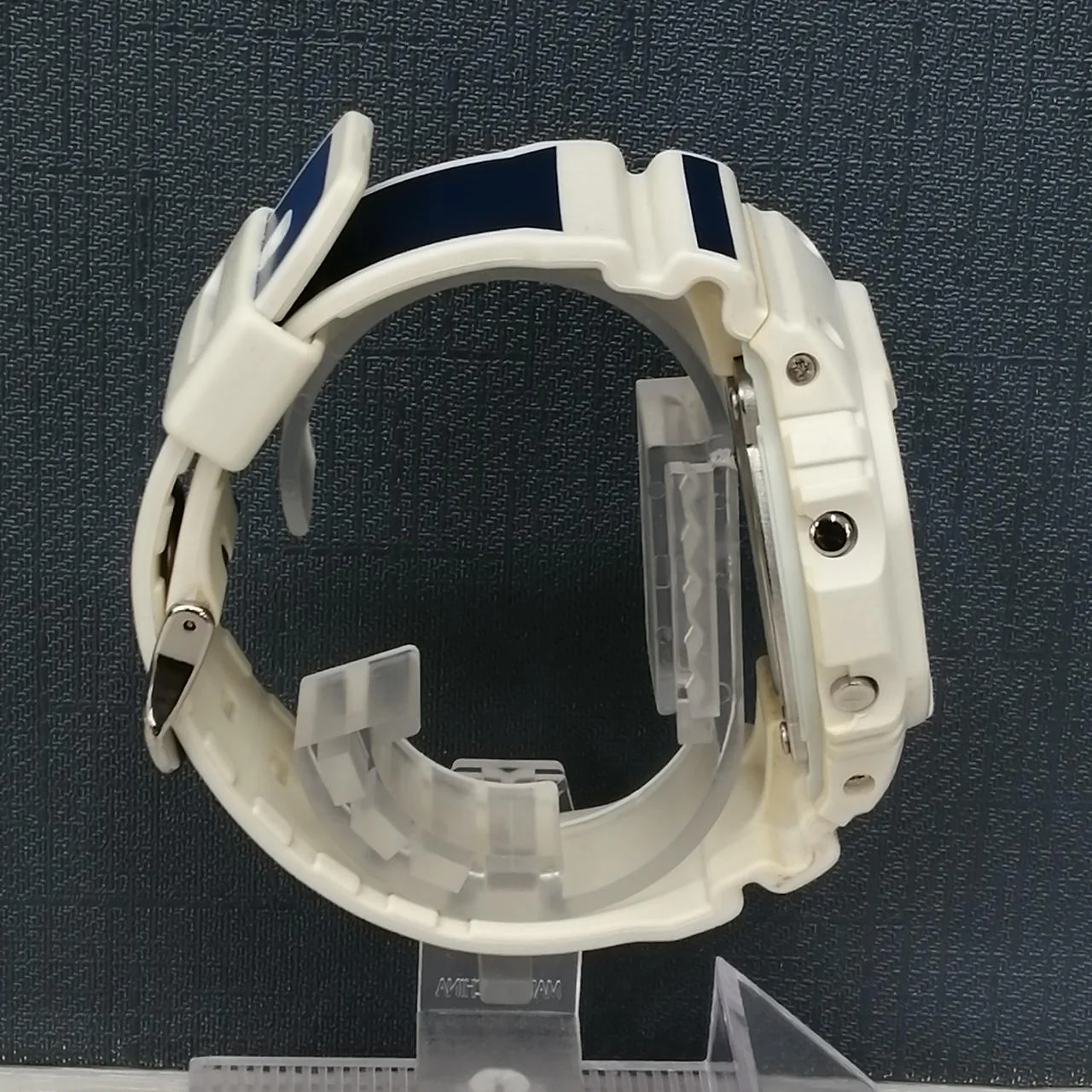 CASIO G-SHOCK DW-5600VT - Image 4