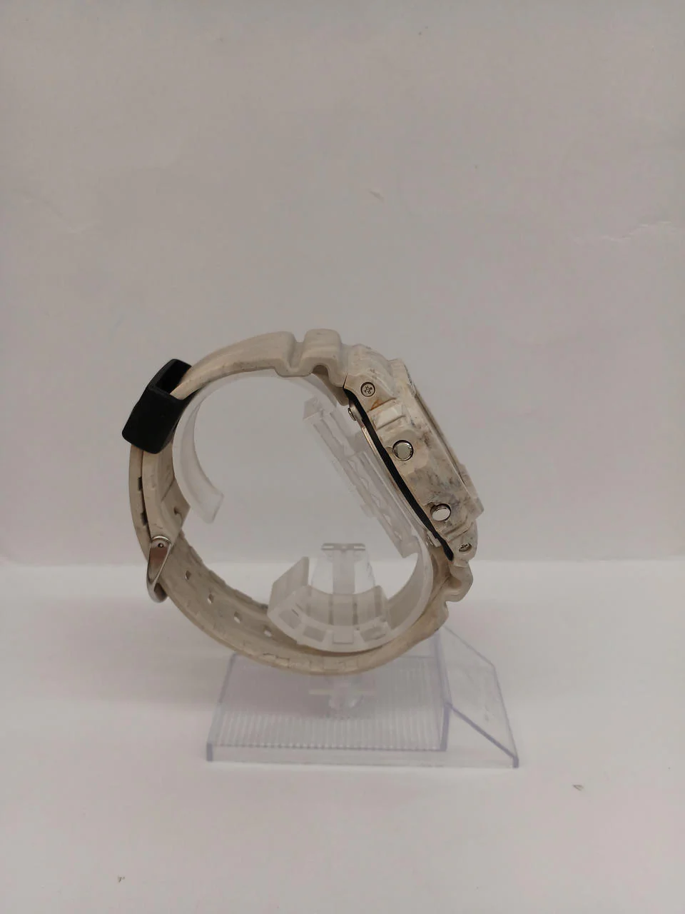 CASIO G-SHOCK DW-5600WM - Image 3