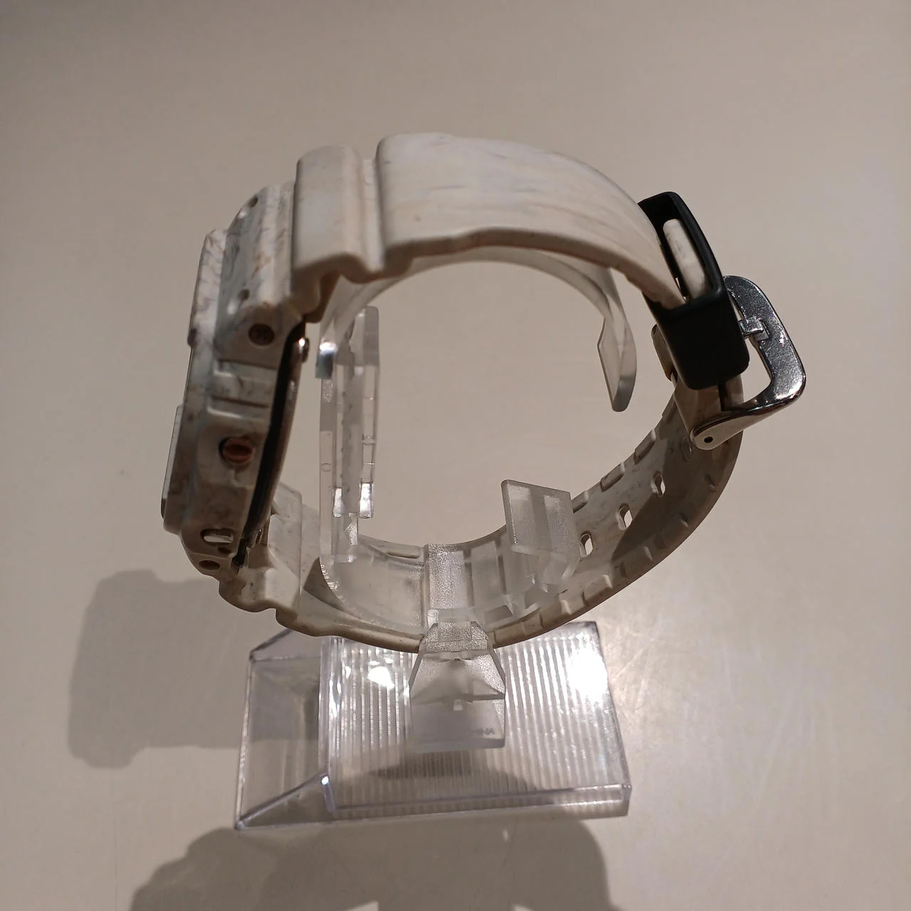 CASIO G-SHOCK dw-5600wm/3229/cream - Image 2