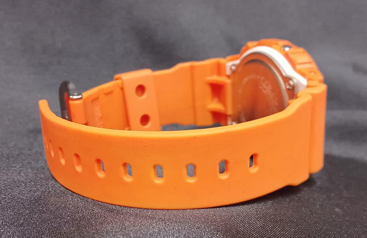 CASIO G-SHOCK DW-5600WS-4DR - Image 6