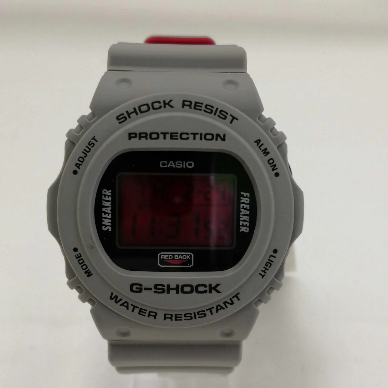 CASIO G-SHOCK DW-5700SF