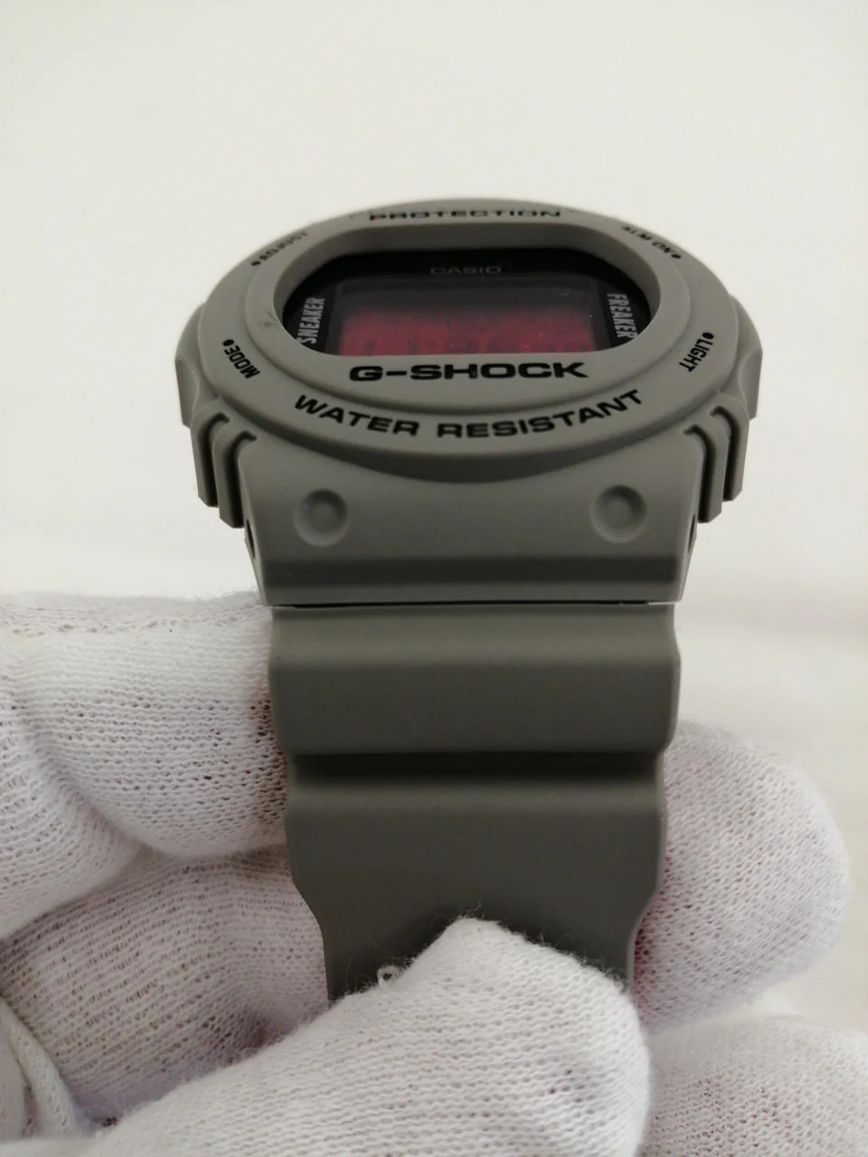 CASIO G-SHOCK DW-5700SF - Image 8