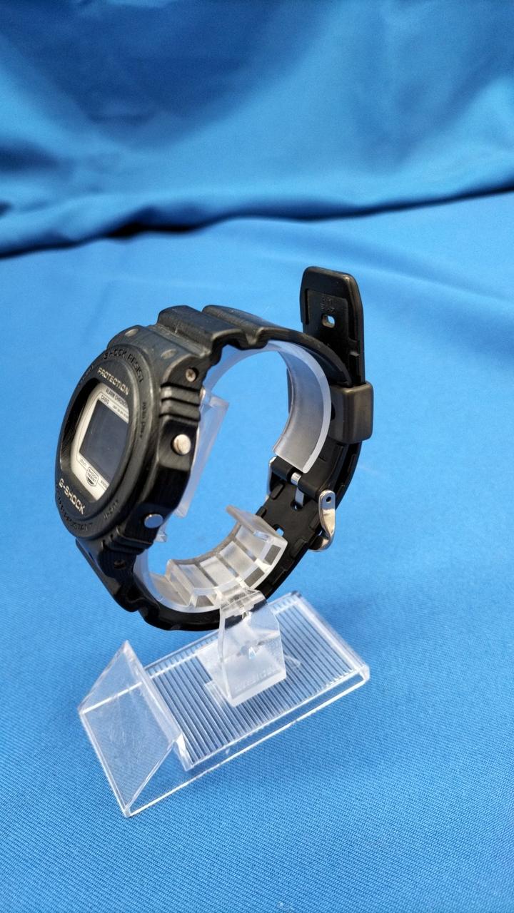 CASIO G-SHOCK DW-5750BR - Image 2