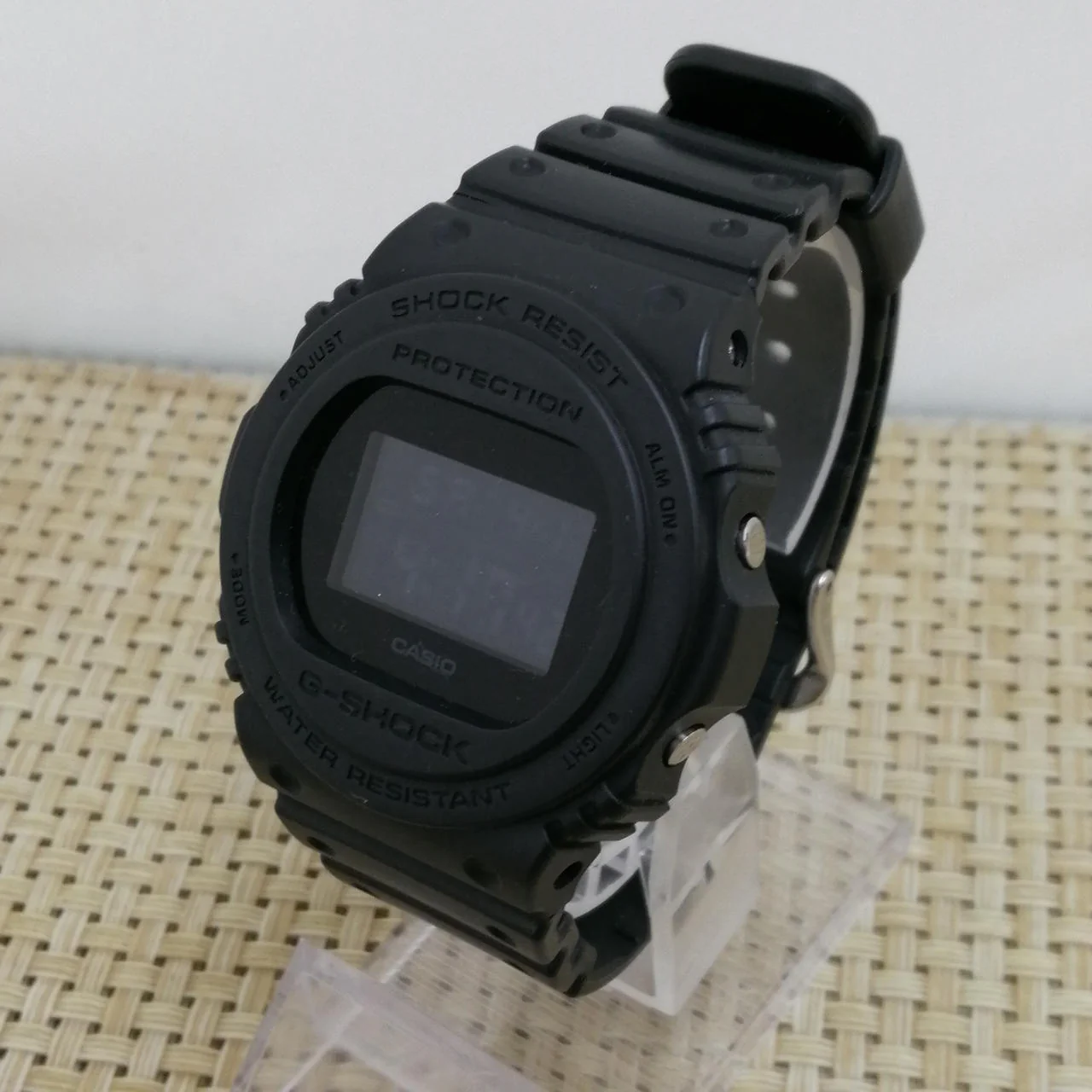 CASIO G-SHOCK DW-5750E