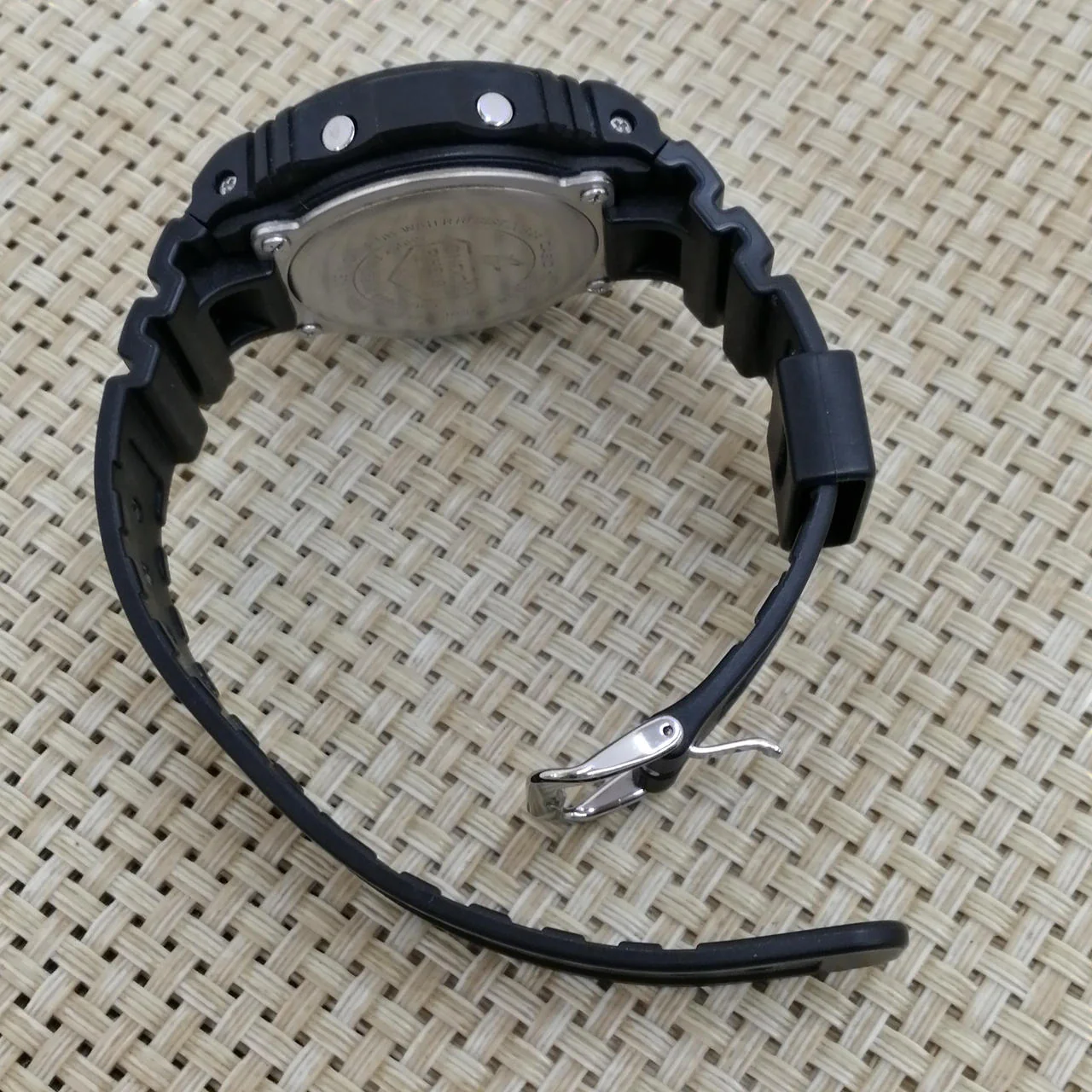 CASIO G-SHOCK DW-5750E - Image 4