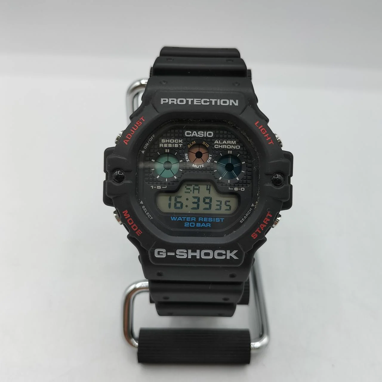 CASIO G-SHOCK DW-5900