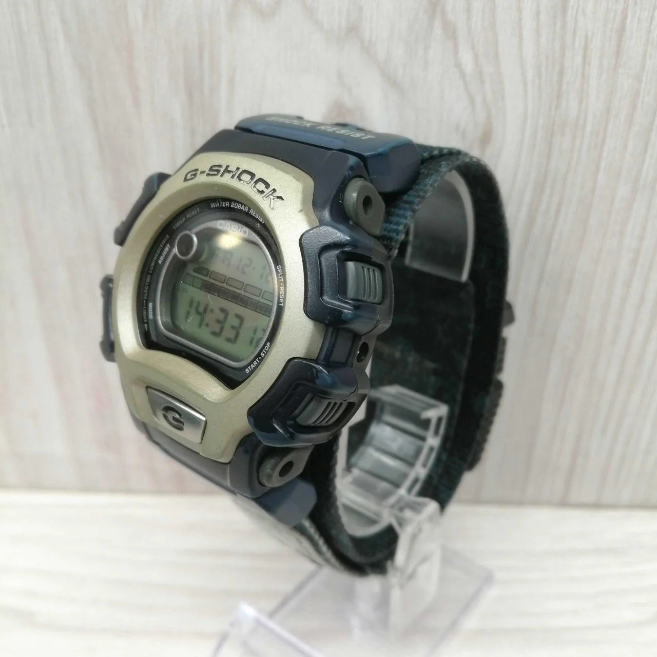 CASIO G-SHOCK DW-004 - Image 2