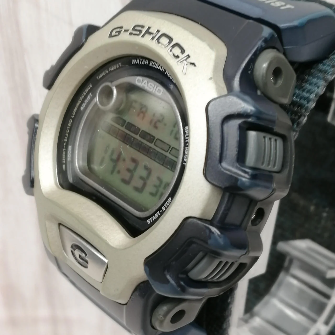CASIO G-SHOCK DW-004 - Image 4