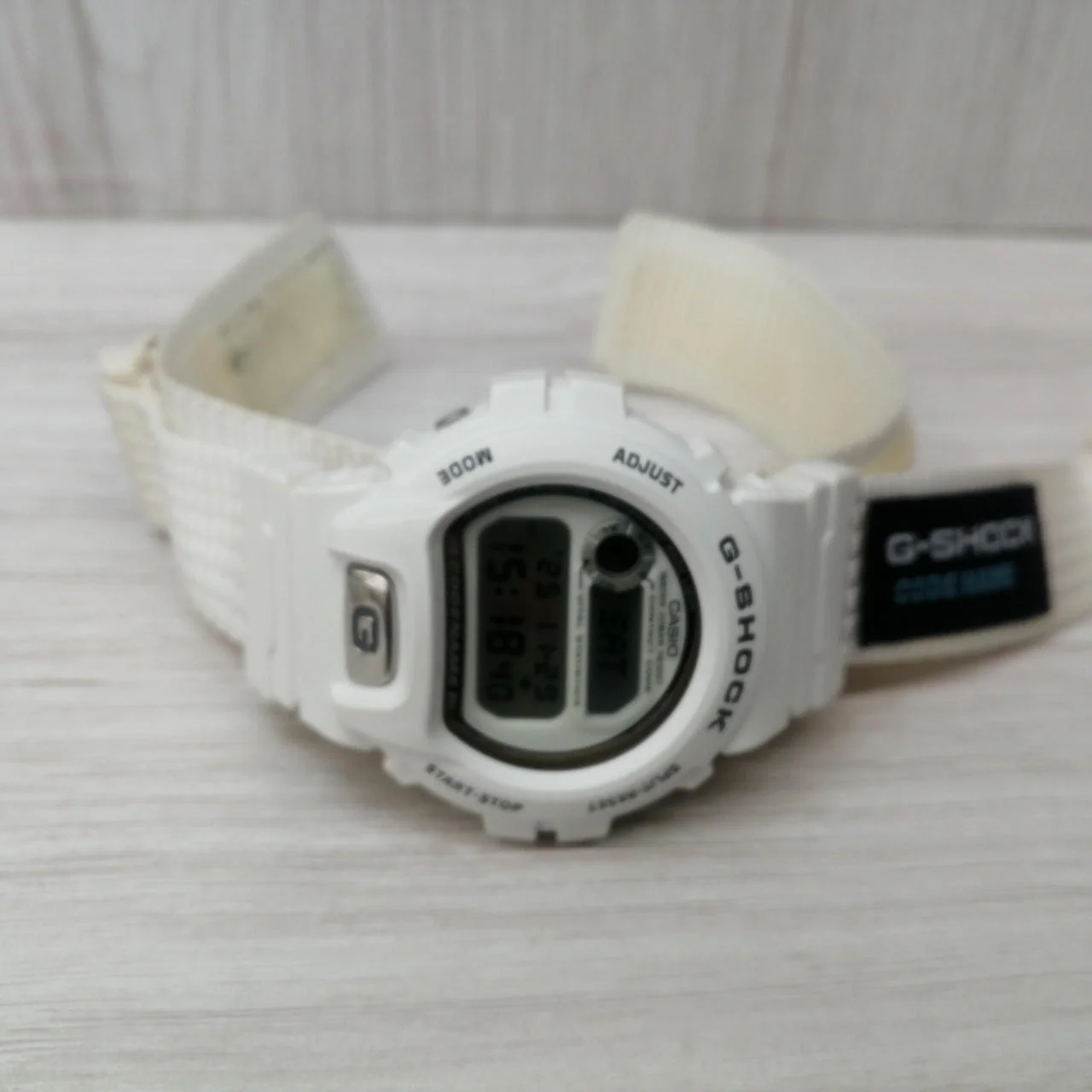 CASIO G-SHOCK DW-6697 - Image 5