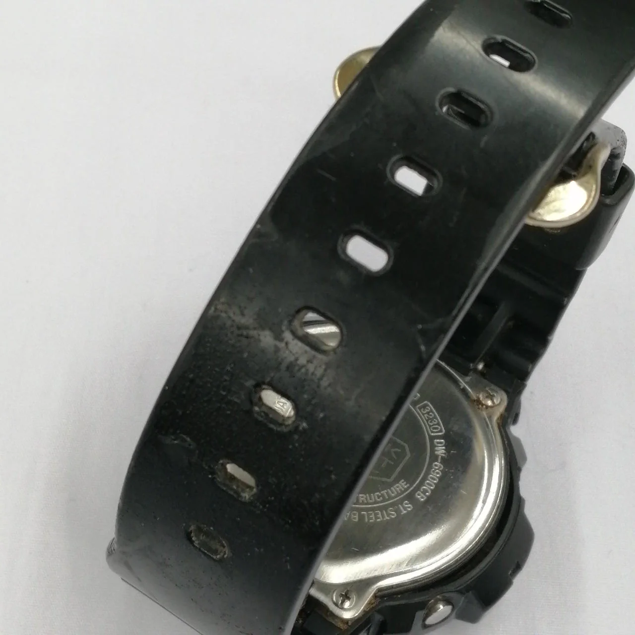 CASIO G-SHOCK DW-6900CB - Image 4