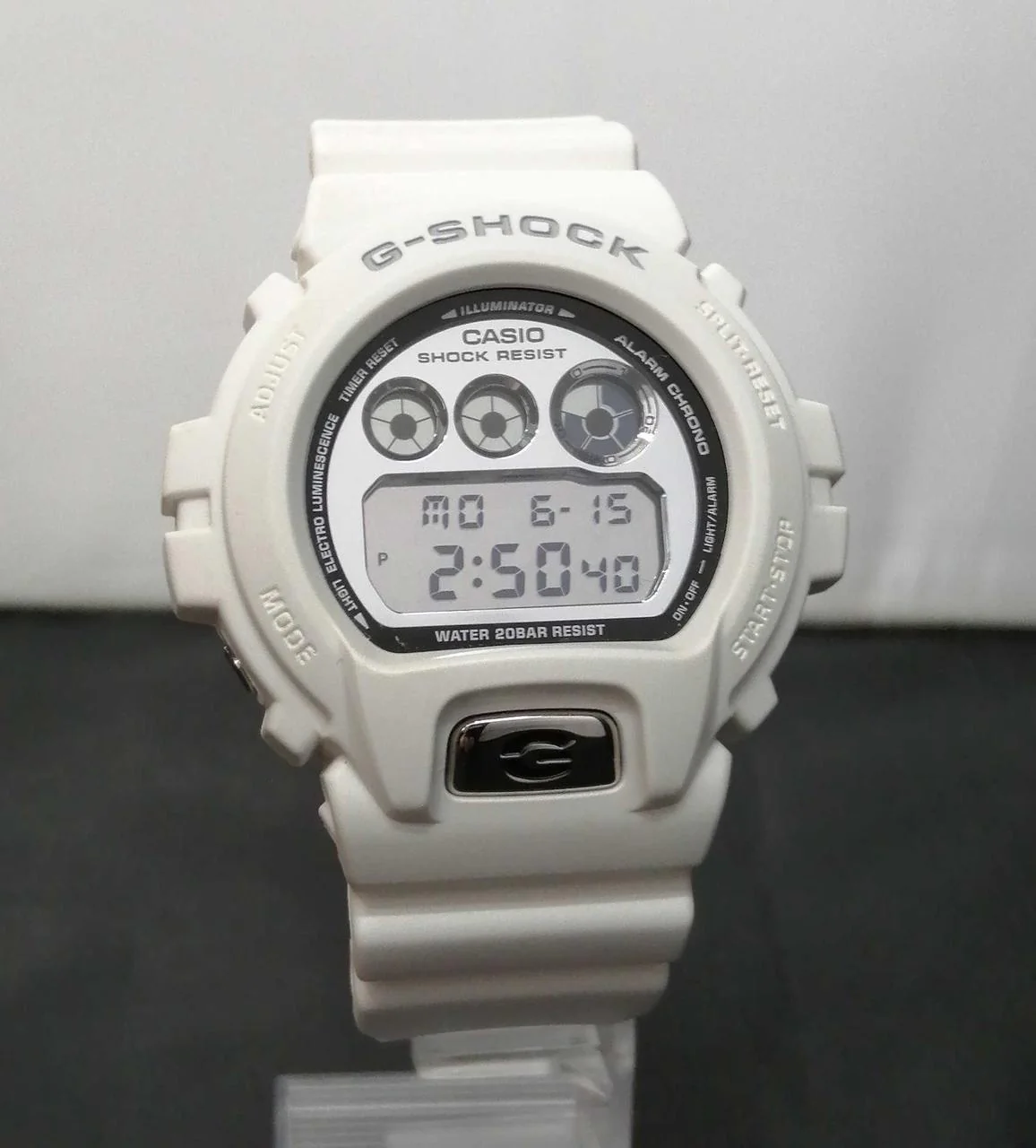 CASIO G-SHOCK DW-6900MR