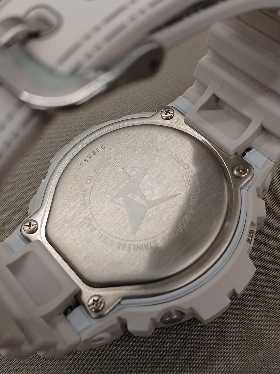 CASIO G-SHOCK DW-6900RGM - Image 5
