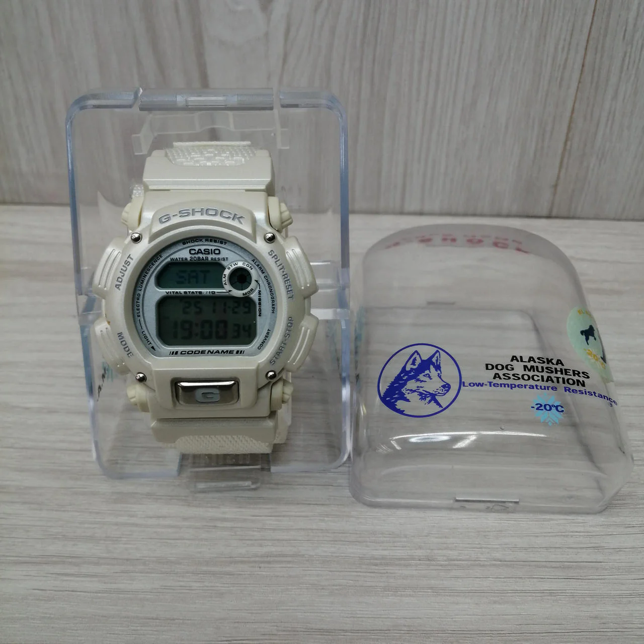 CASIO G-SHOCK DW-8800AJ-7AT