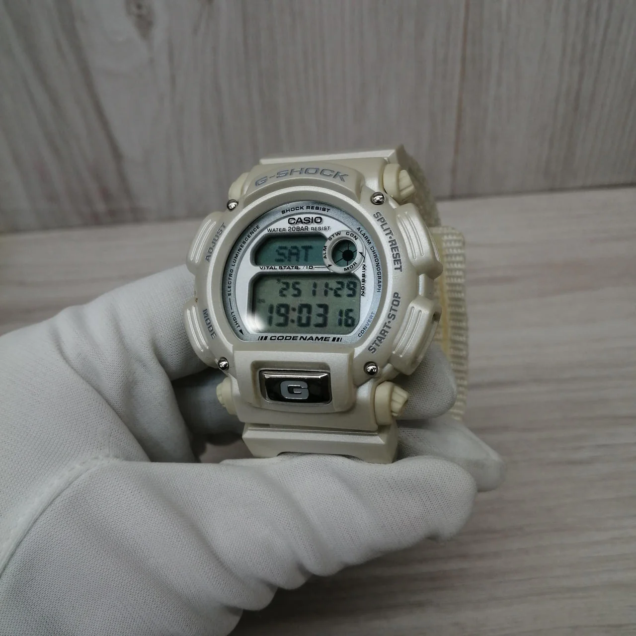 CASIO G-SHOCK DW-8800AJ-7AT - Image 6
