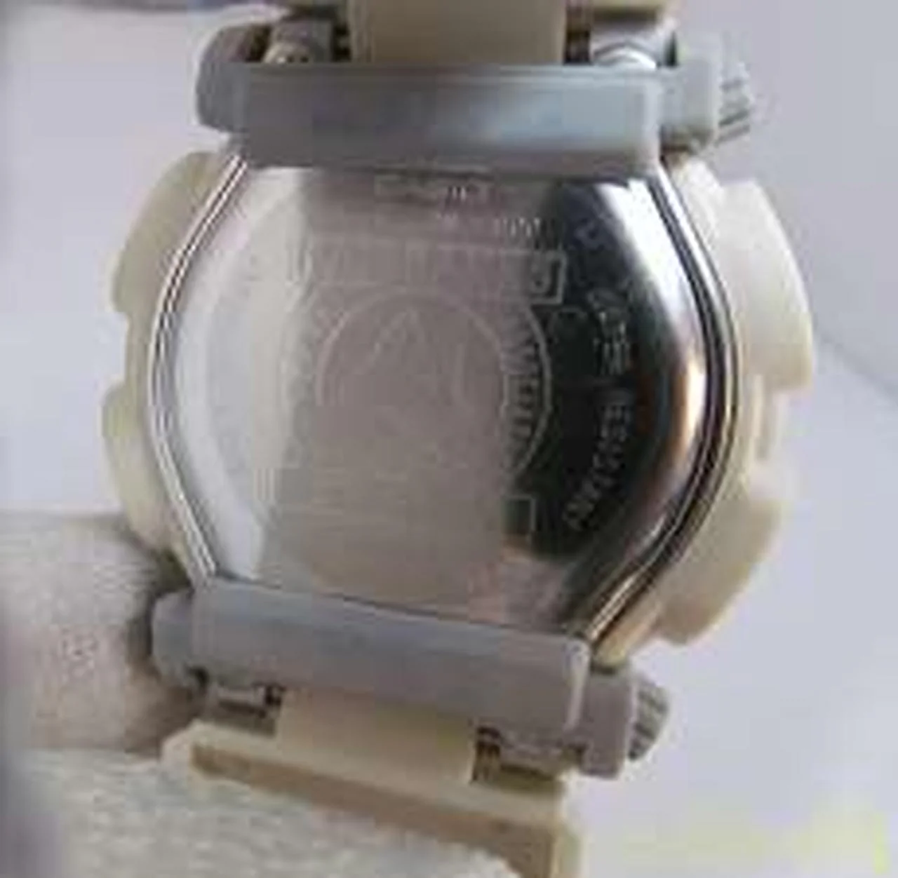 CASIO G-SHOCK DW-8800 - Image 3