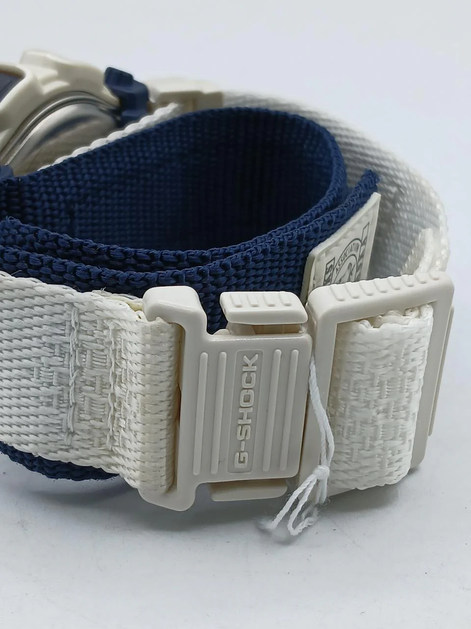 CASIO G-SHOCK DW-8800 - Image 7