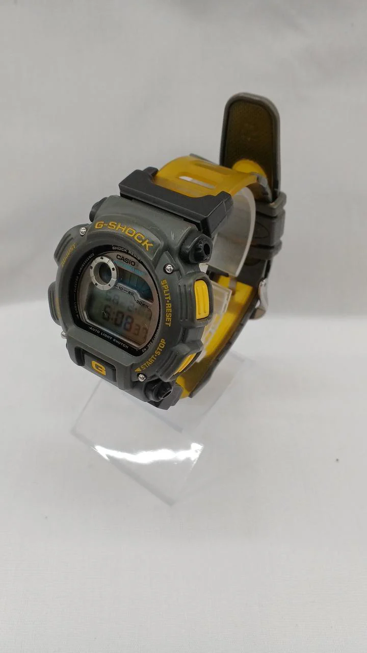CASIO G-SHOCK DW-9000 - Image 2