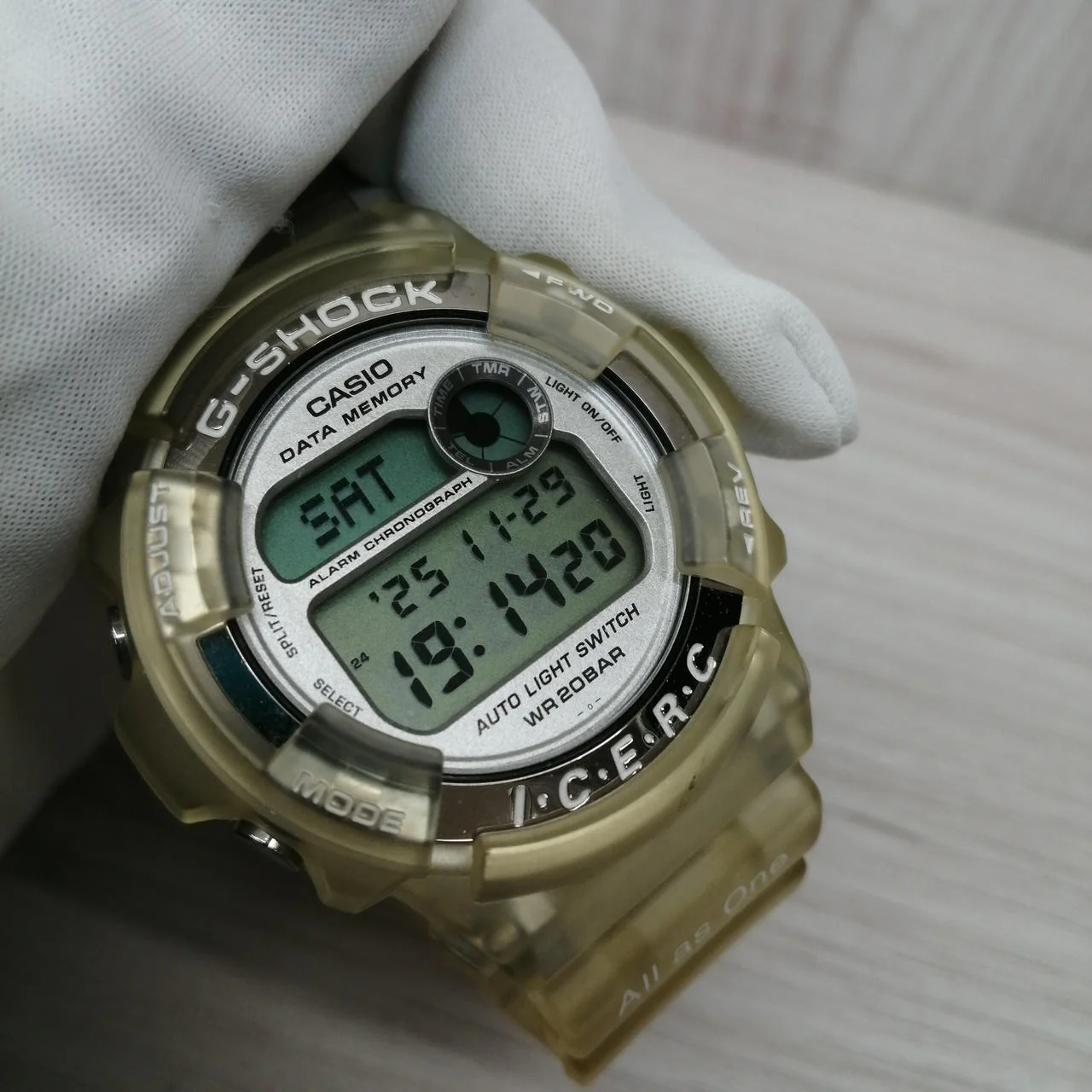 CASIO G-SHOCK DW-9200K-7T - Image 12