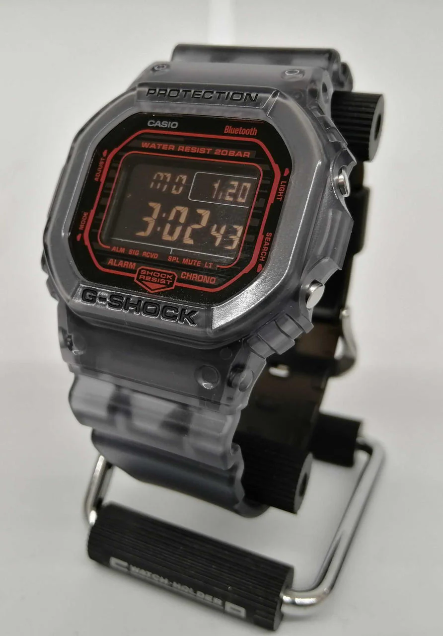 CASIO G-SHOCK DW-B5600-1DR - Image 2