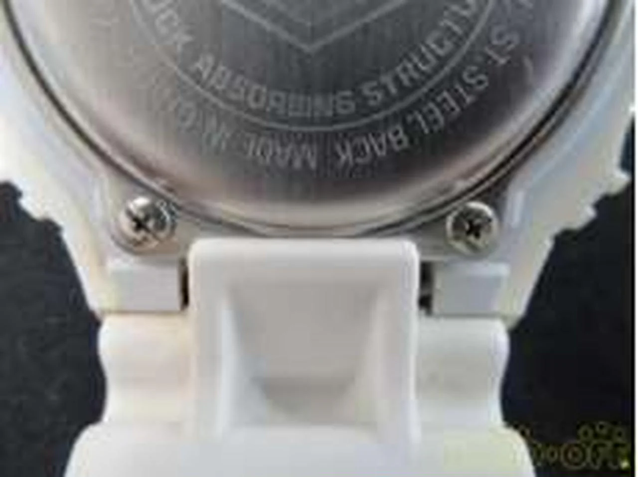 CASIO G-SHOCK DW-D5600BW - Image 8