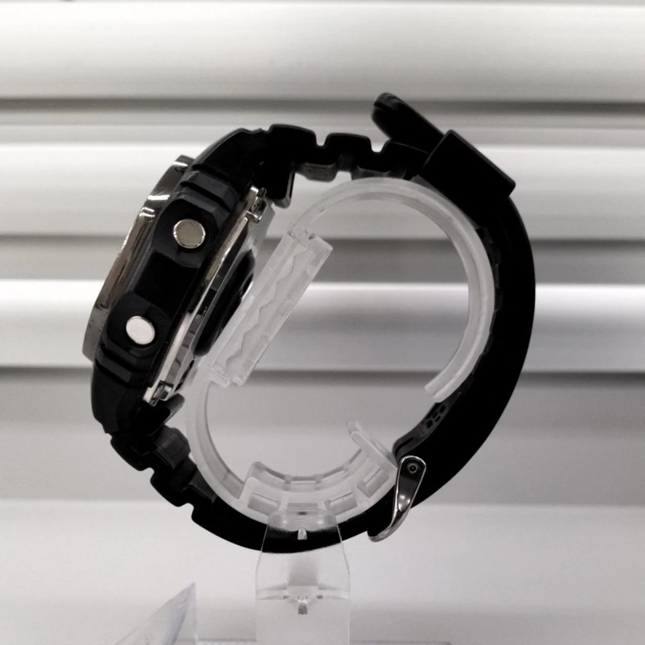 CASIO G-SHOCK DW-H5600 - Image 3