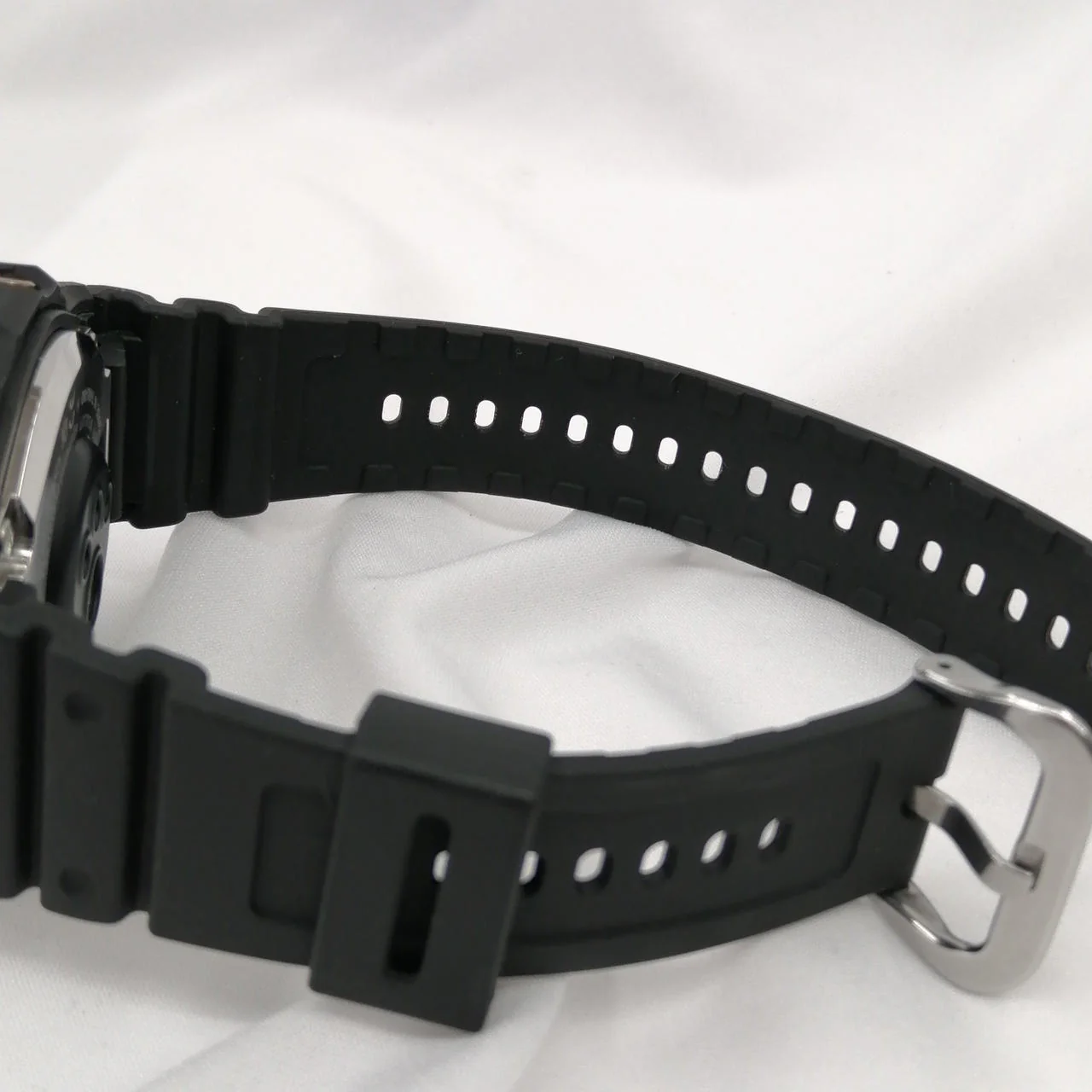 CASIO G-SHOCK DW-H5600 - Image 9