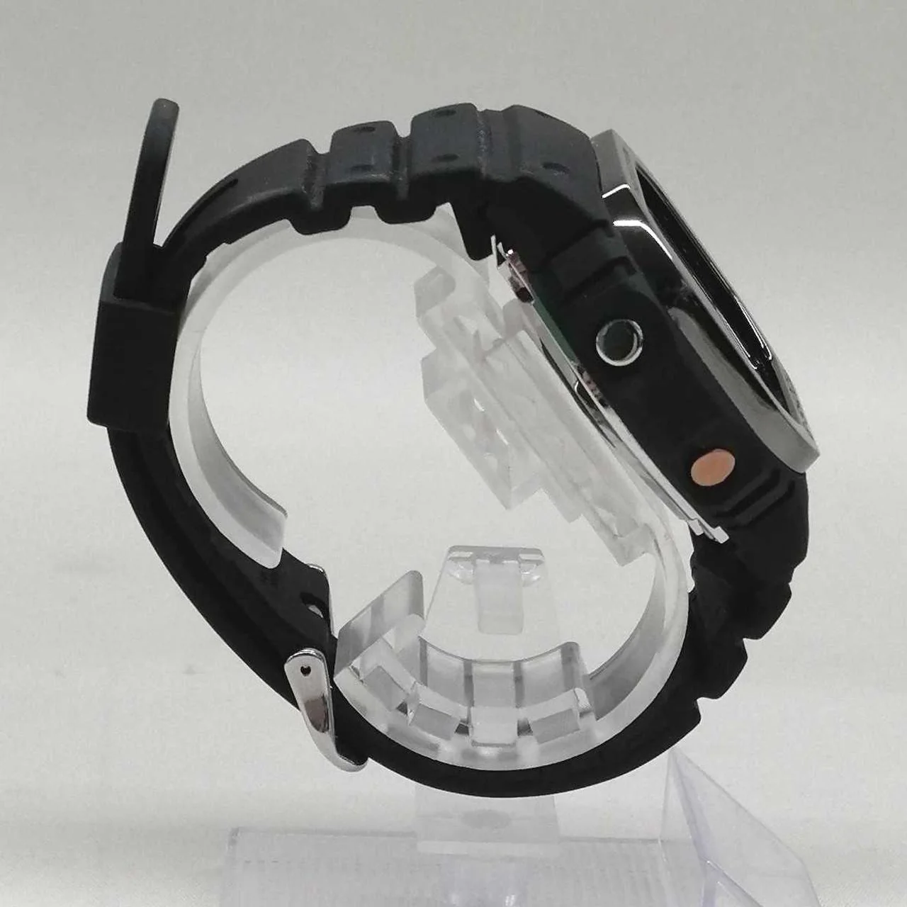 CASIO G-SHOCK DW-H5600 - Image 2