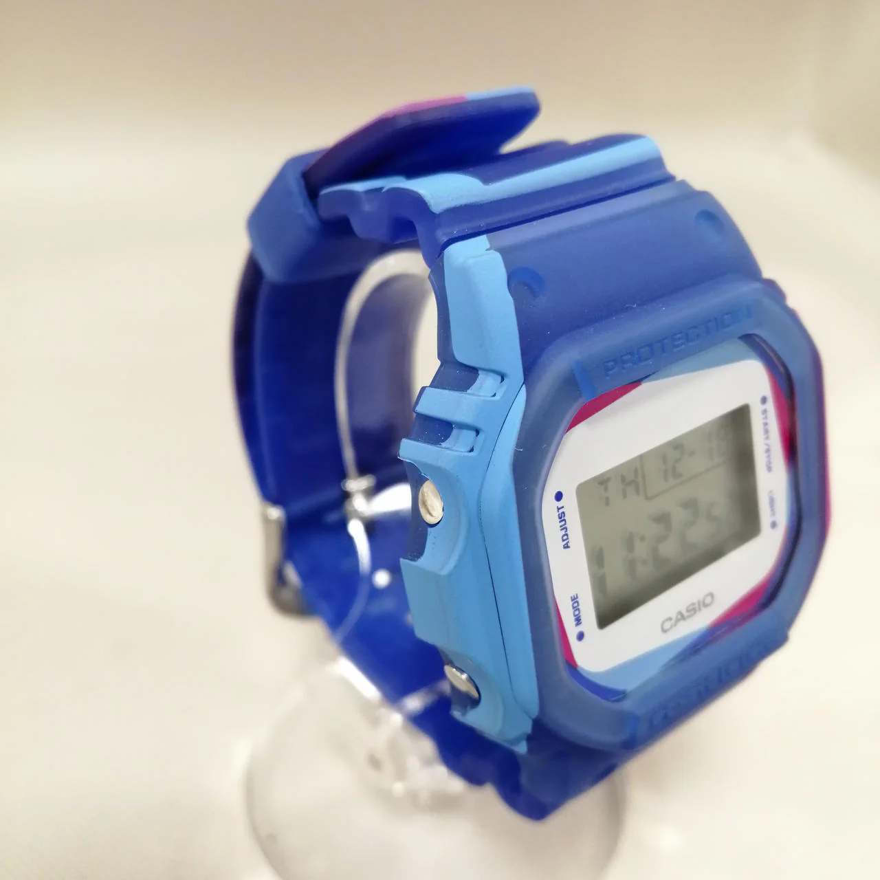 CASIO G-SHOCK DWE-5600PR Blue x Pink - Image 3