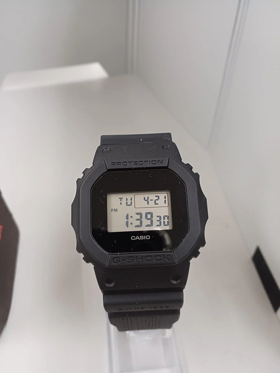 CASIO G-SHOCK DWE-5657RE-1 - Image 6