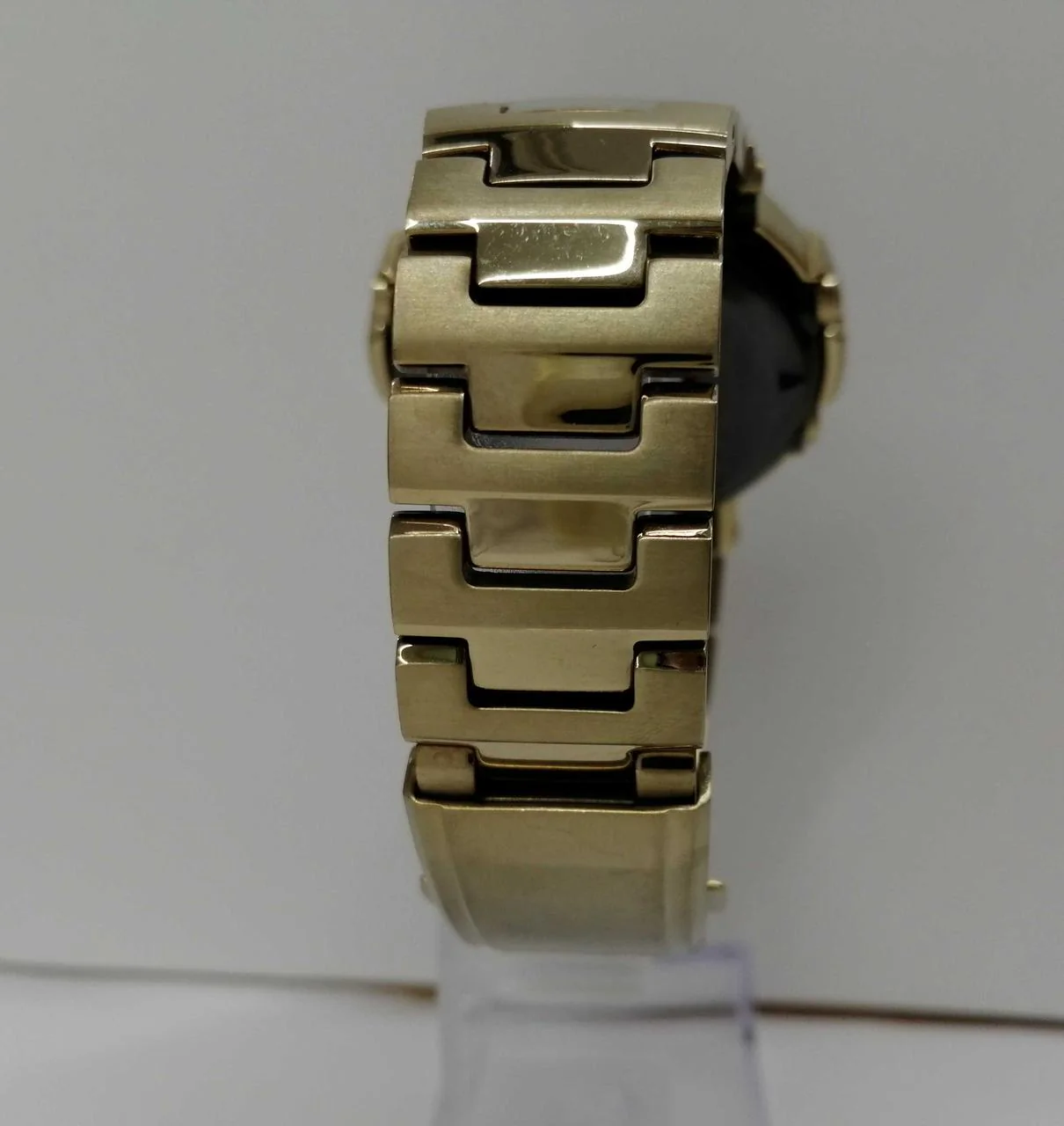 CASIO G-SHOCK Full Metal AWM-500GD-9AJF - Image 7