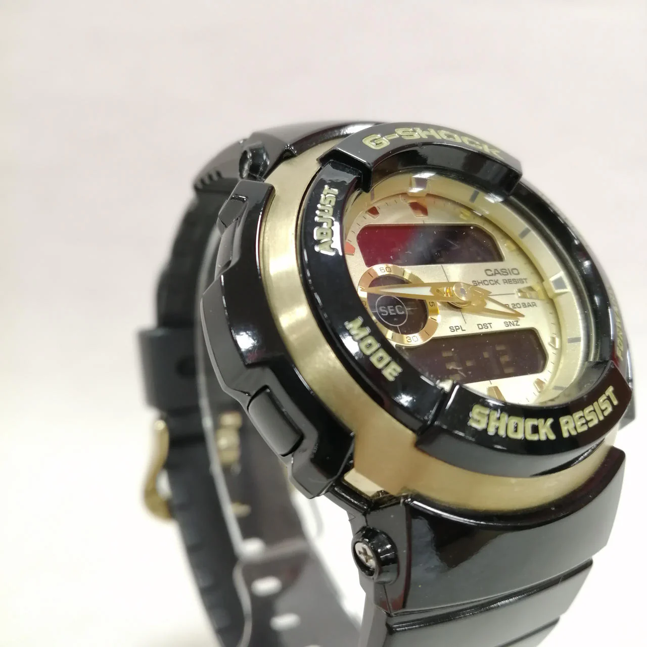 CASIO G-SHOCK G-300G Black x Gold - Image 5