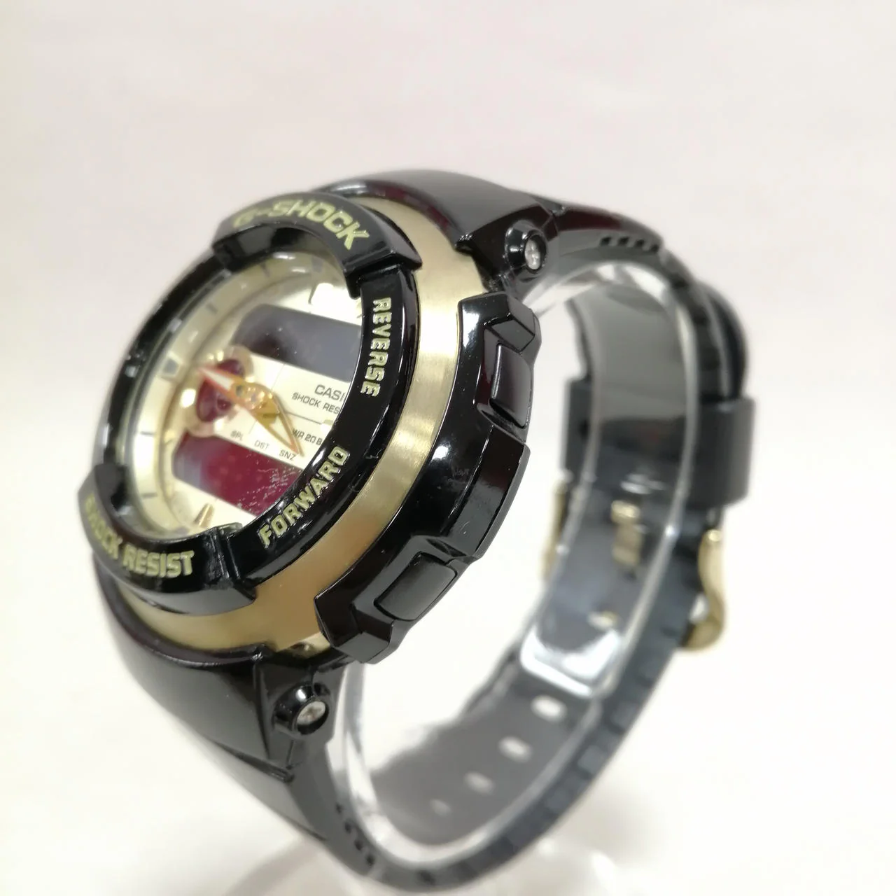 CASIO G-SHOCK G-300G Black x Gold - Image 6