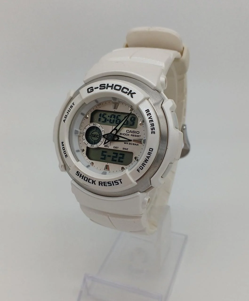CASIO G-SHOCK G-300LV