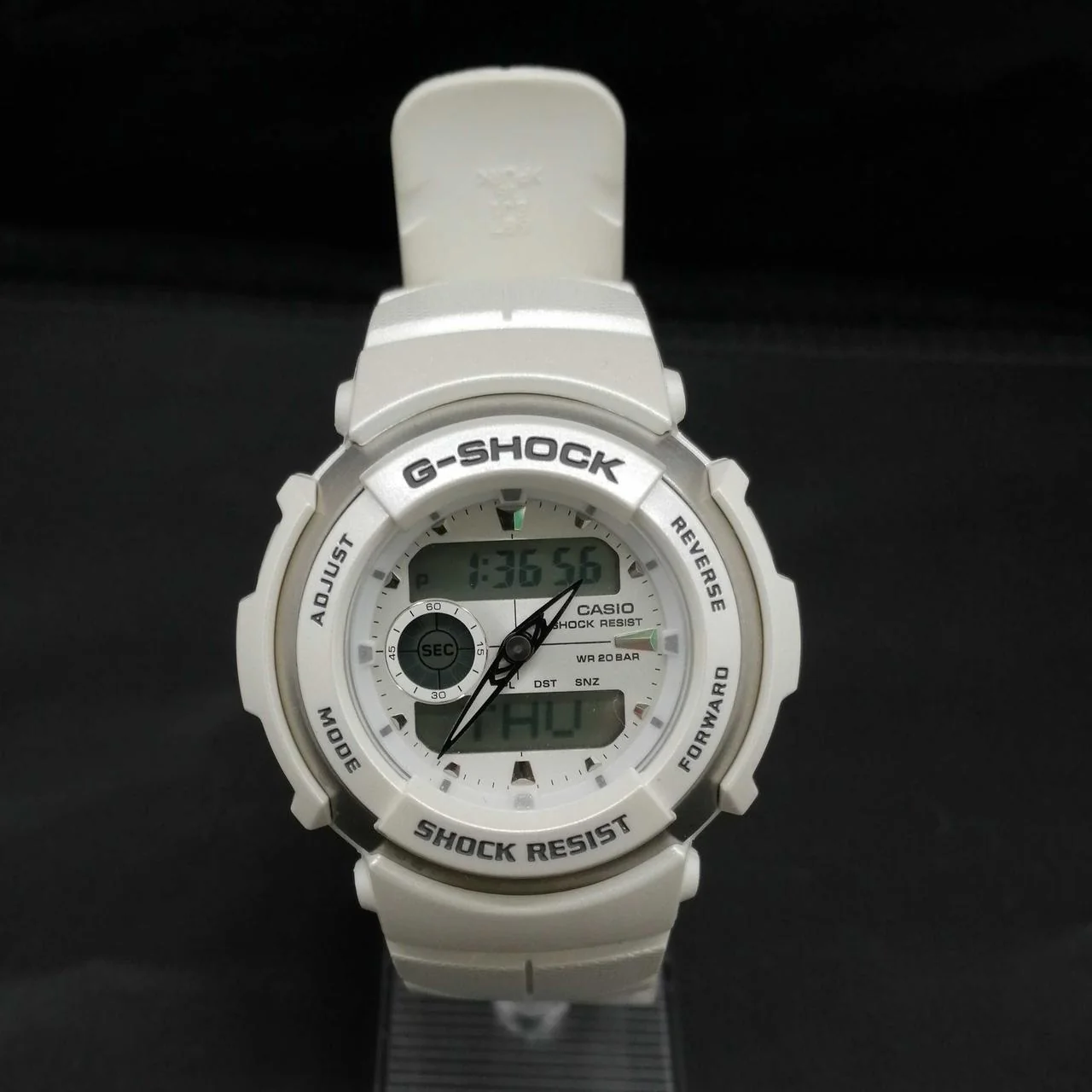 CASIO G-SHOCK G-300LV