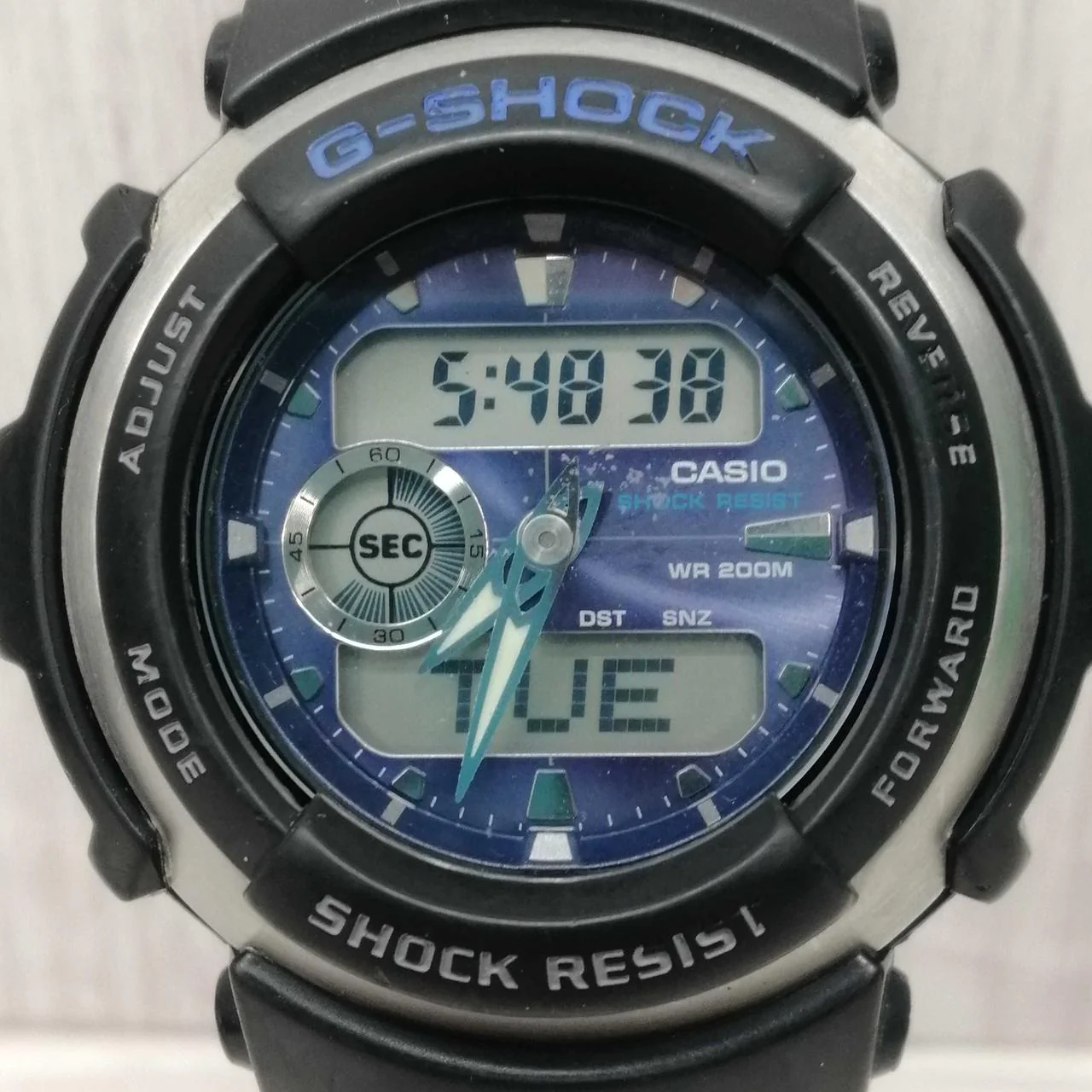 CASIO G-SHOCK G-300 - Image 4