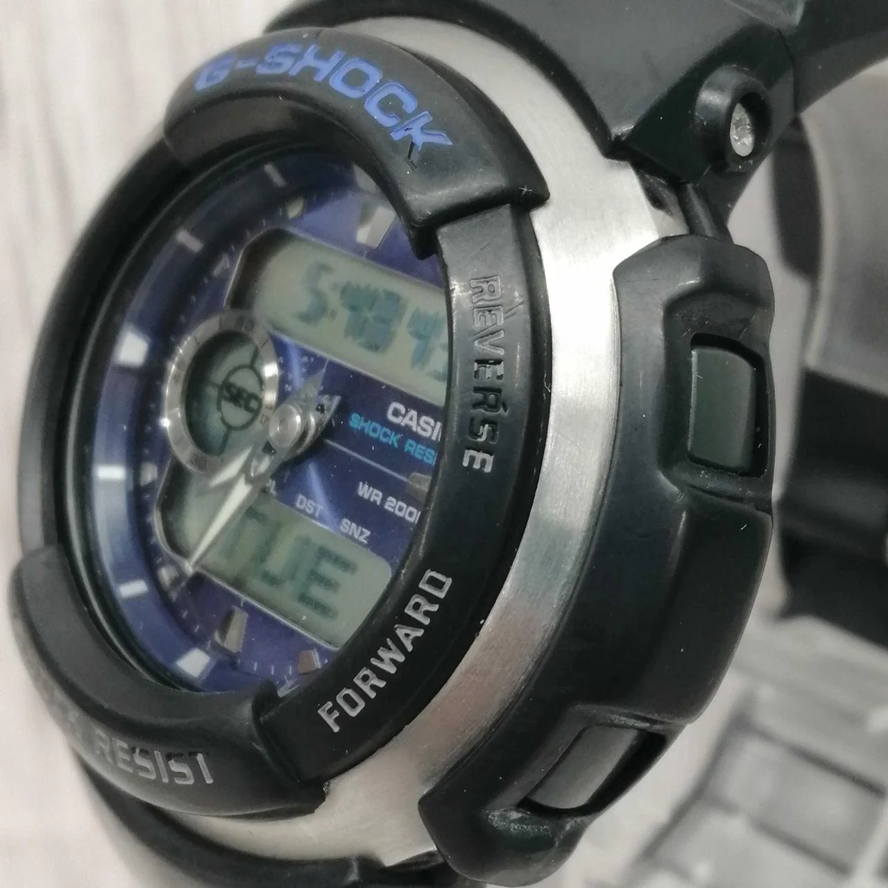 CASIO G-SHOCK G-300 - Image 5