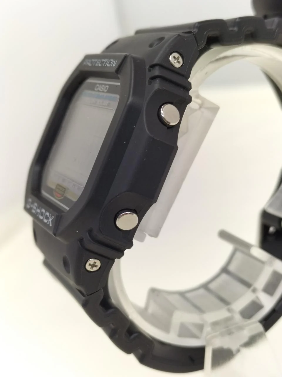 CASIO G-SHOCK G-5600UE - Image 3