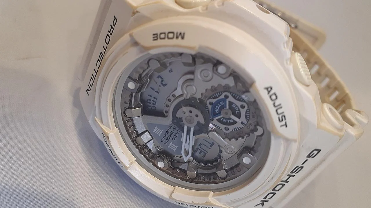 CASIO G-SHOCK GA-300 - Image 7