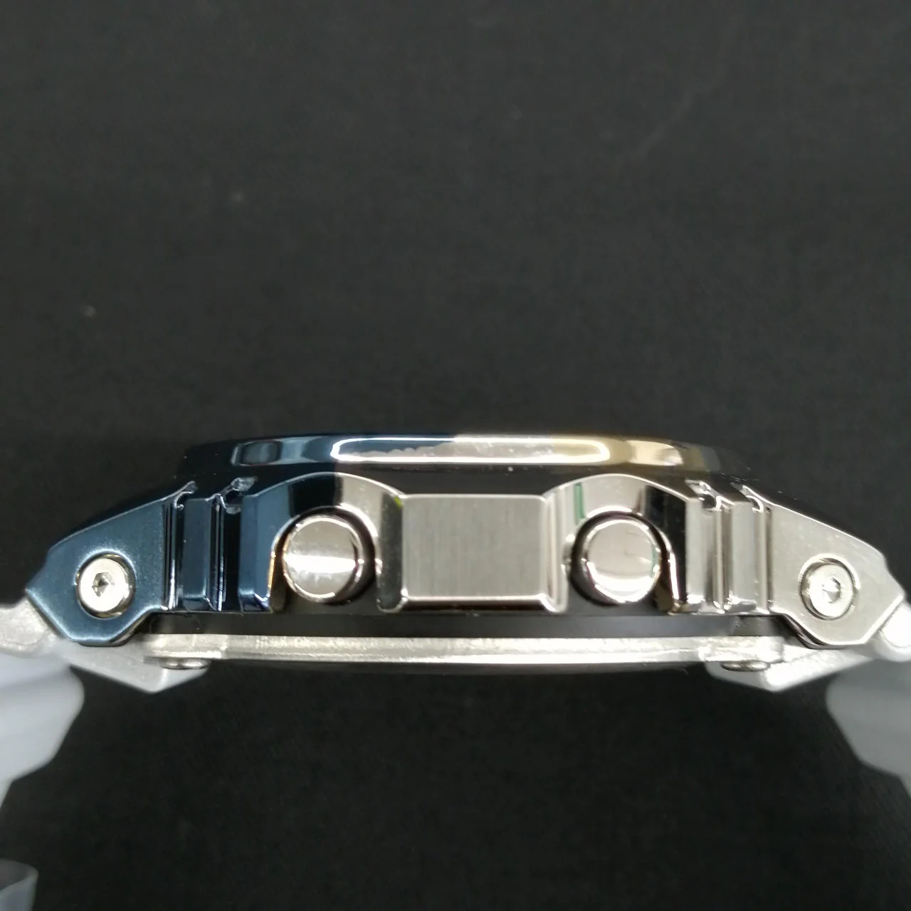 CASIO G-SHOCK GM-5600SS-1JR - Image 10